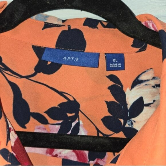 APT.9 Blouse - Picture 3 of 6